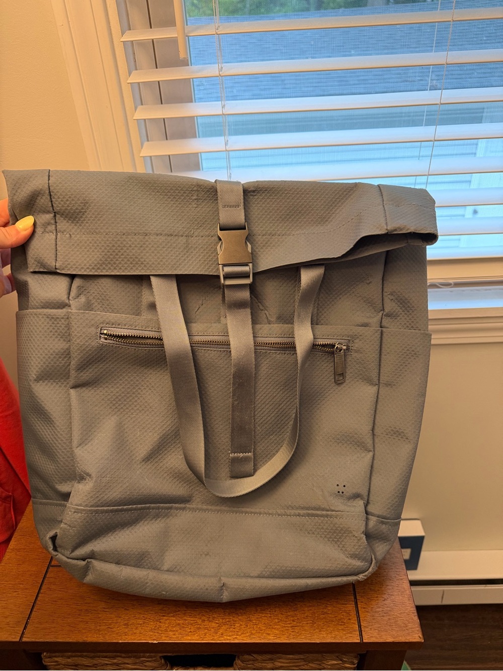 Lululemon One Trek Mind Tote in Sterling